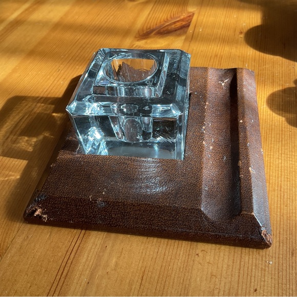 VINTAGE LEATHER & LEAD CRYSTAL INKWELL PEN HOLDER GLOWY URANIUM ART DECO - Picture 4 of 10